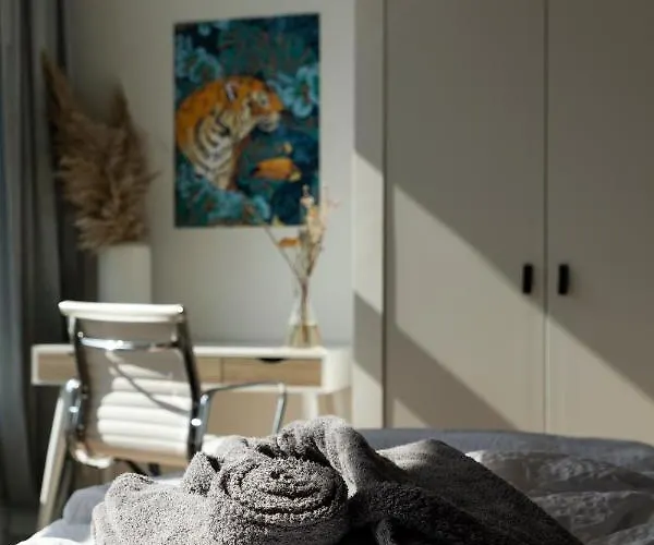 Huize Copes Den Haag, 2 Bed, 2 Bath Daire *